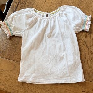 Girls Boden shirt 4-5 years White Short Sleeve Top with Rainbow Smocked Cuffs